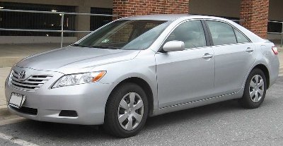 This is how a Toyota Camry looks like in the U.S., a plain Jane people mover with hubcaps.  My best friend's mother drove one, it felt like a boat.